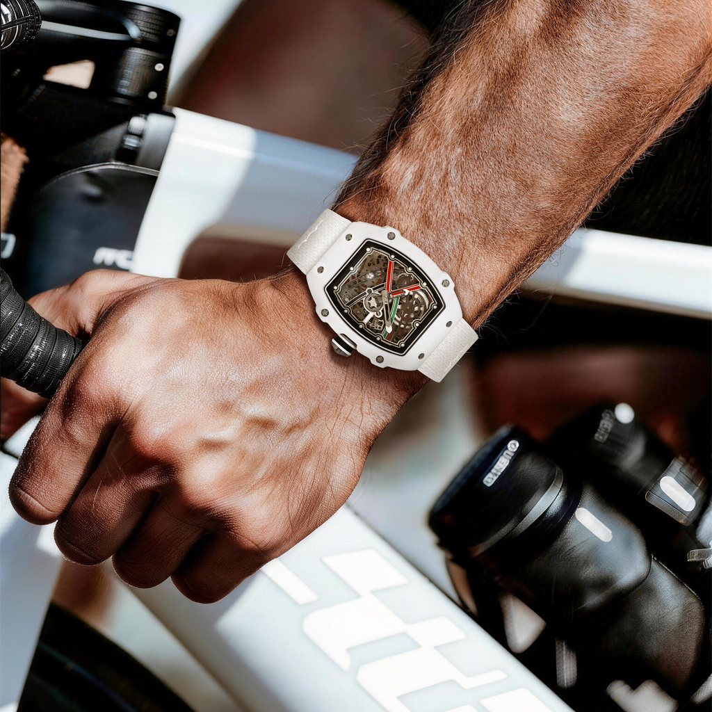 Halyx | Carbon Dive Watch